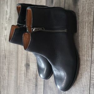 FRYE Black Carly Double Zip Back Ankle Boots